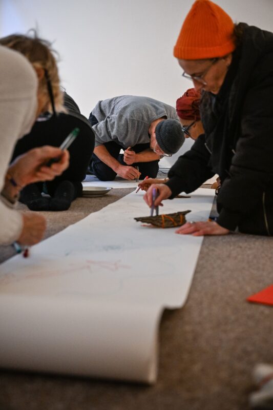 Participatory performance with Côme Ledésert and Nadine Wanono. At Institut für Alles Mögliche, Berlin, 2025. Photo: Paula G. Vidal